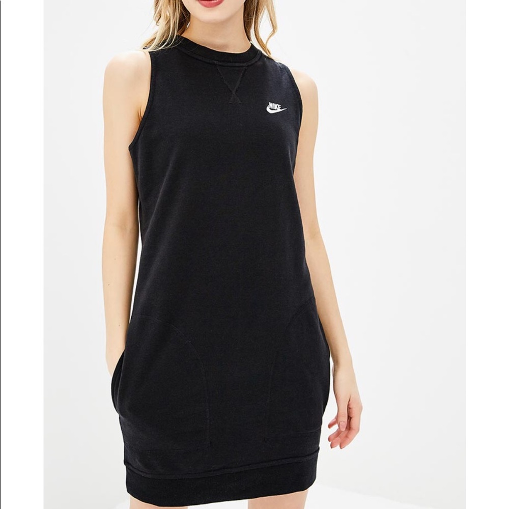 Nike NSW logo dress